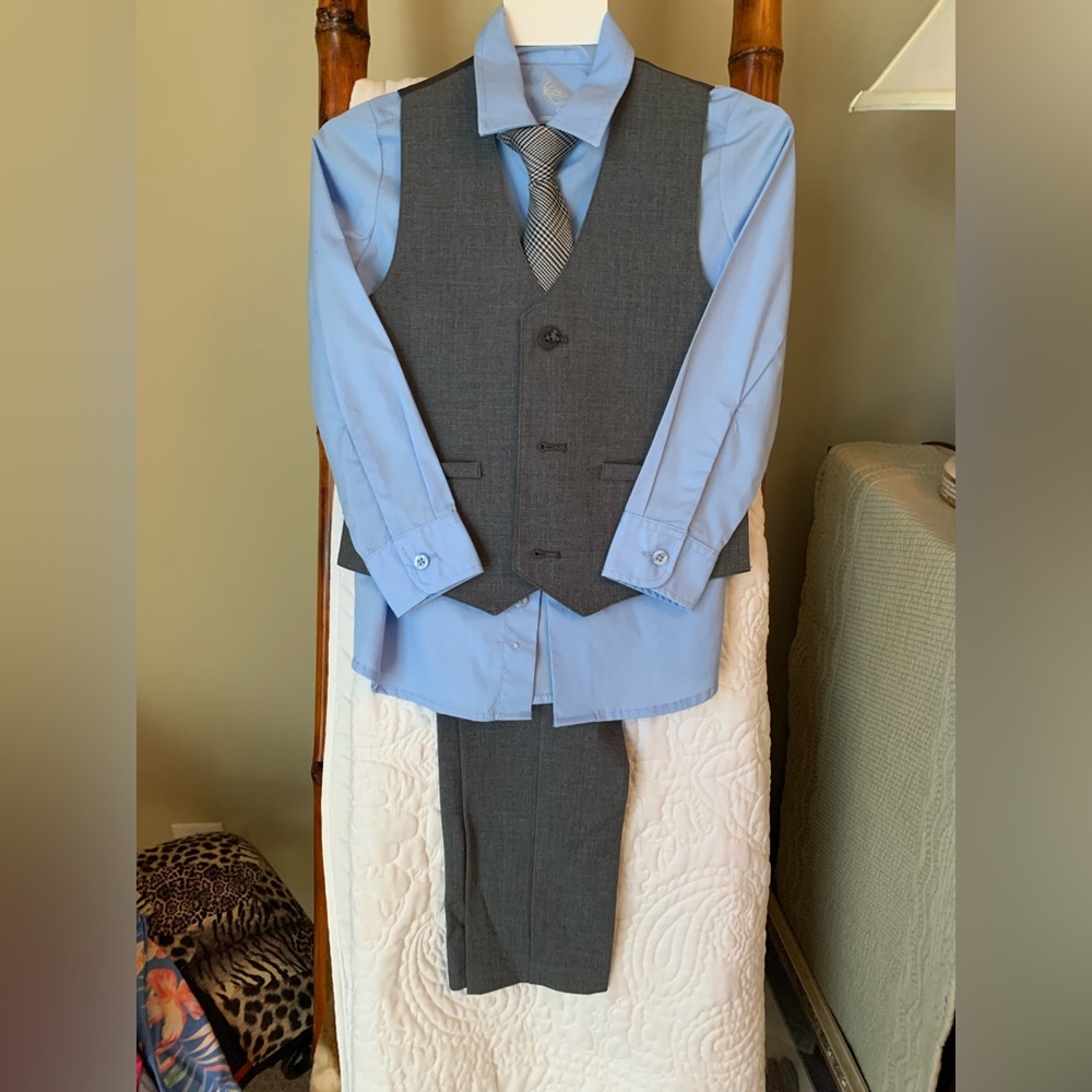 Boys Wonder Nation - 4 PC Pant Set - Never Worn